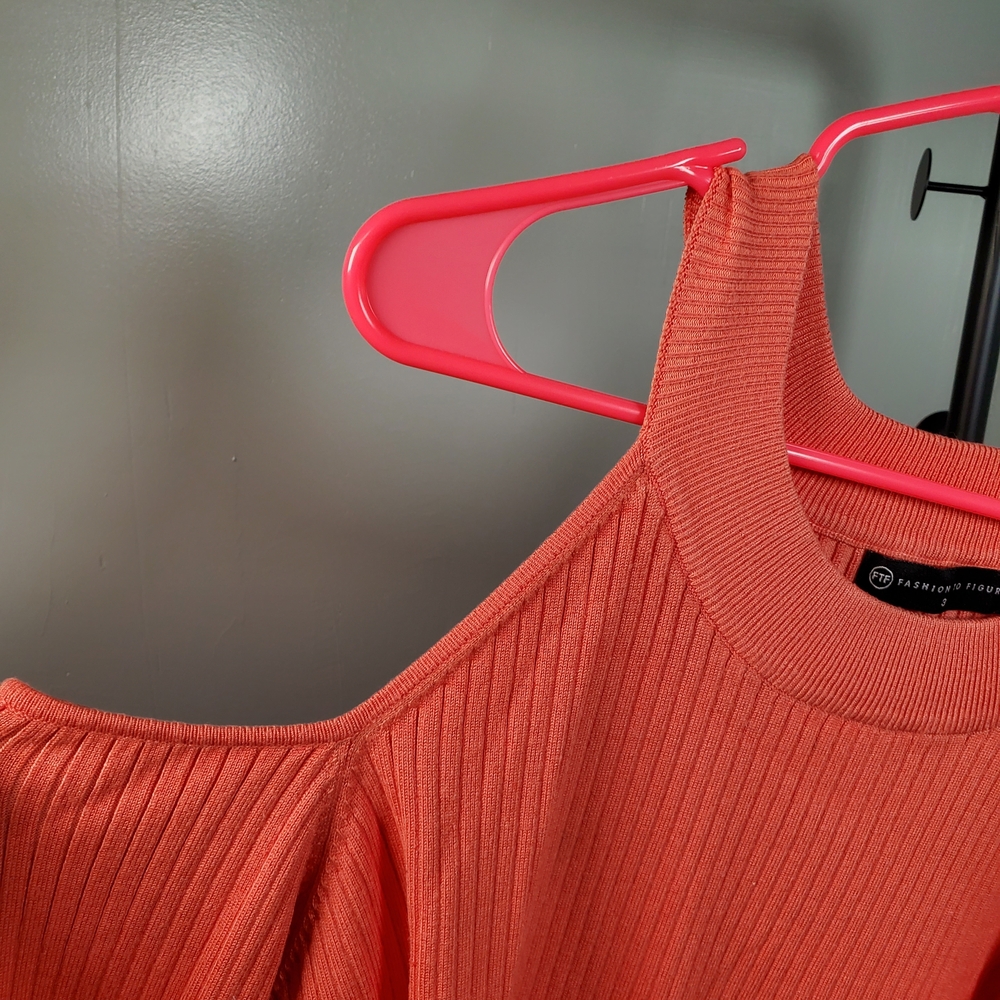 Sleeveless Ribbed Top - Picture 4 of 5